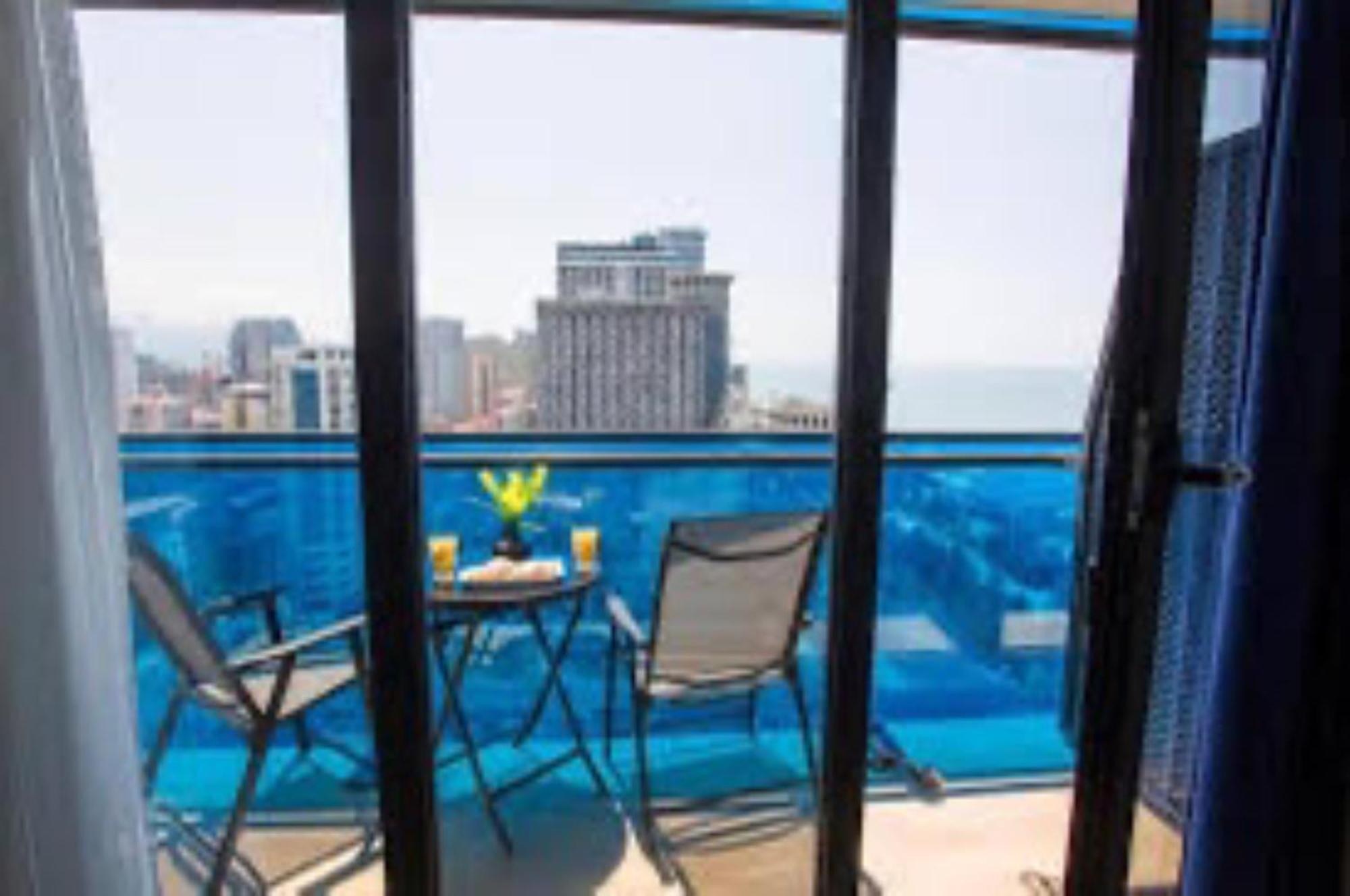 Orbi City Panorama Vip Apartment Batumi Exterior photo