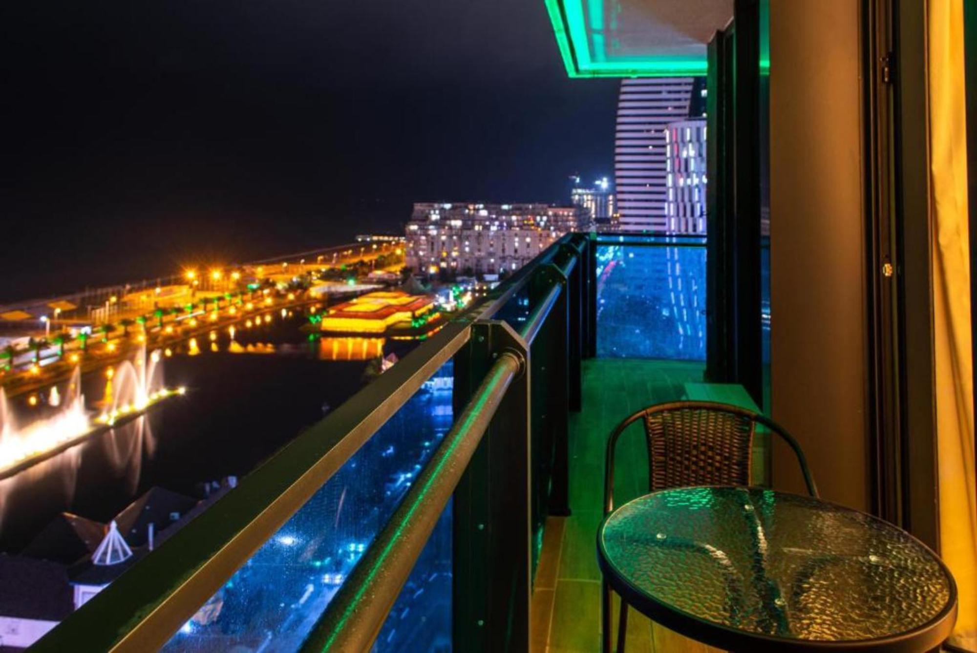 Orbi City Panorama Vip Apartment Batumi Exterior photo